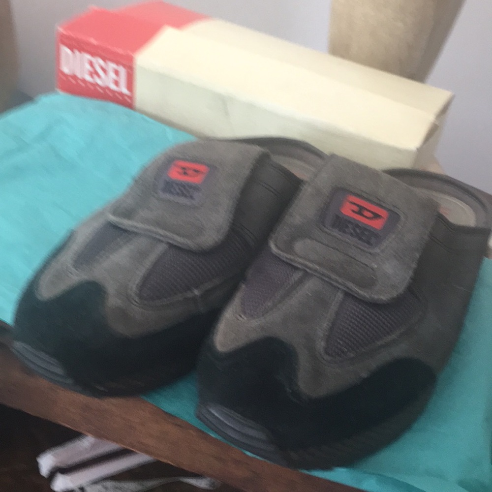 DIESEL SUEDE BACKLESS SNEAKERS WORN ONCE UNISEX - Picture 4 of 6